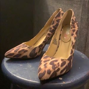 XOXO soft print heels. Never worn